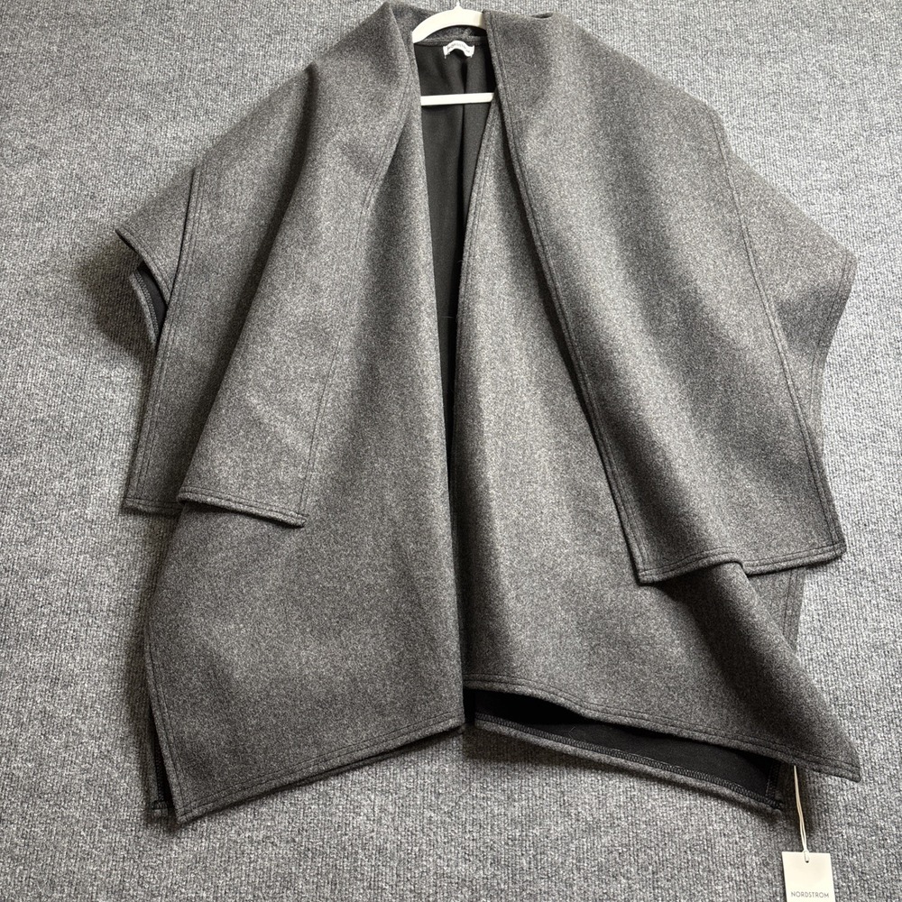 Nordstrom Wrap Shawl Cape Gray Knit Soft Scarf Size XXxXX'' Lagenlook NWT